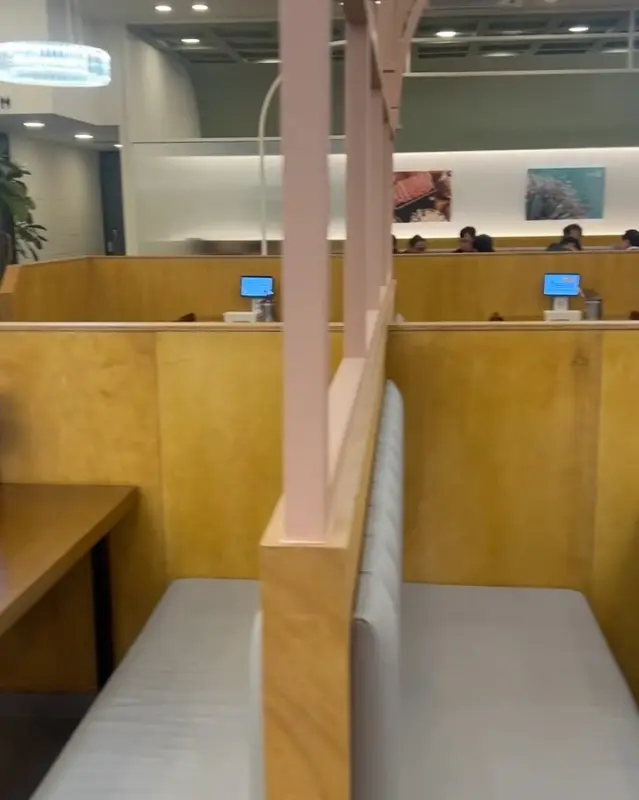 넓고 쾌적한 매장