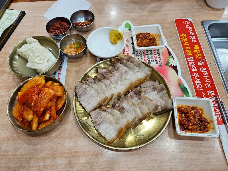 강계봉진막국수 외부 전경