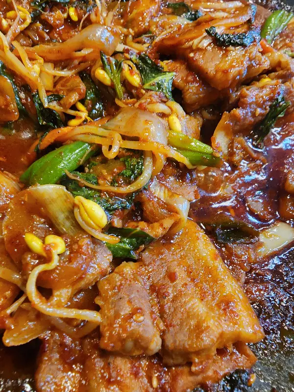 매콤한 돼지주물럭