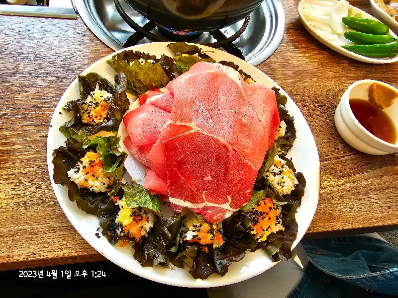 싱싱한 샤브샤브 재료