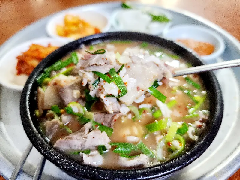 완도식당 메뉴판