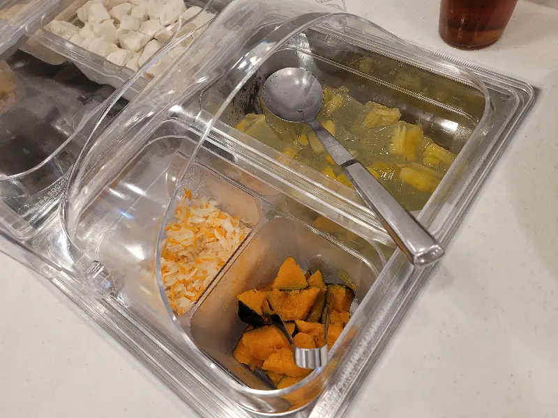 샐러드바 디저트 코너