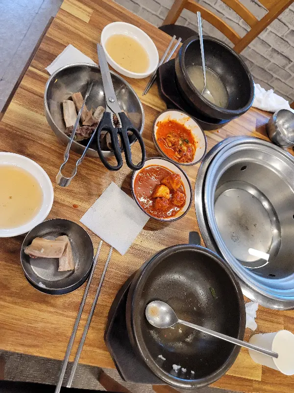 식사를 마친 테이블