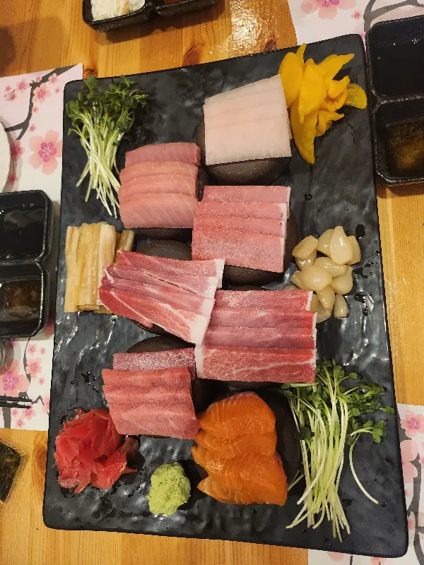 다랑의 참치회 모듬