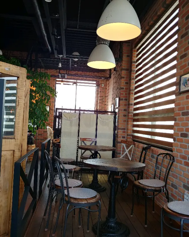 카페 내부 좌석