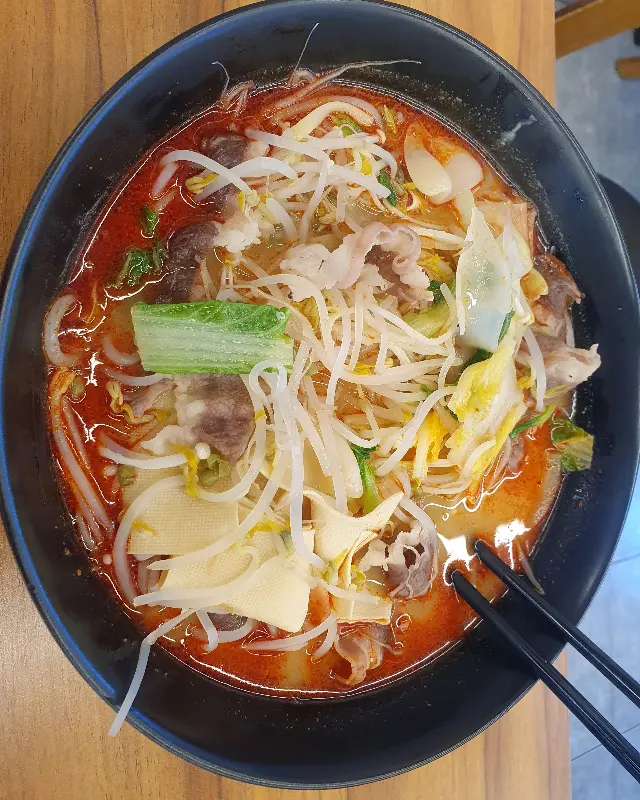 푸짐한 마라탕 한 그릇