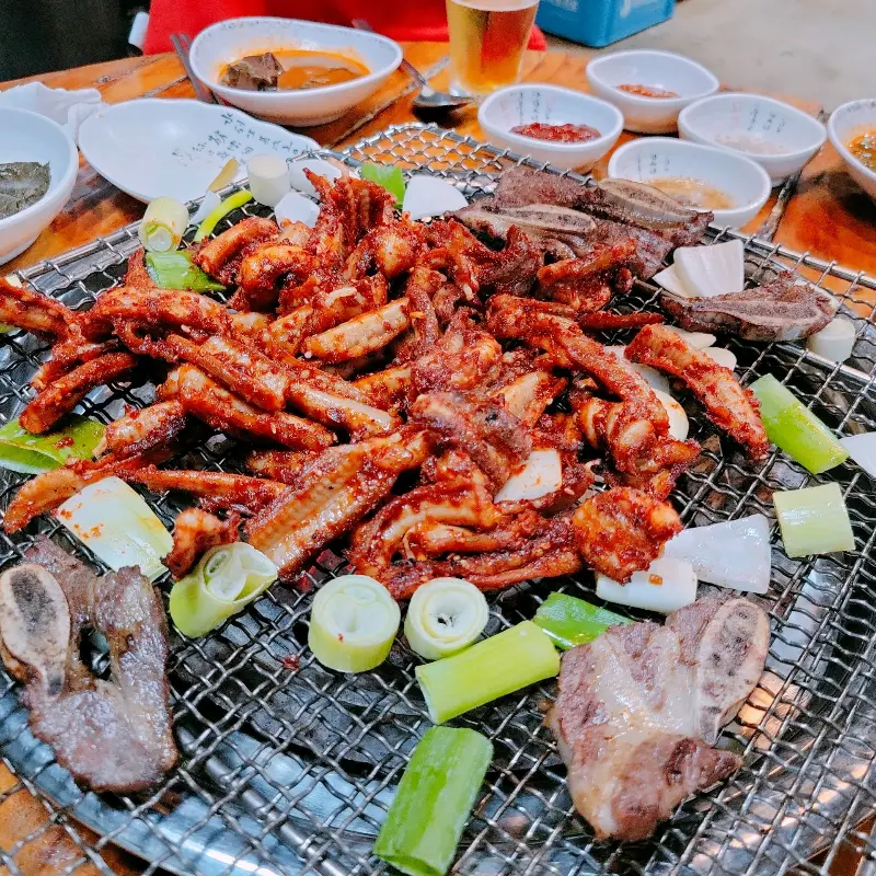 푸짐하게 차려진 한 상 차림