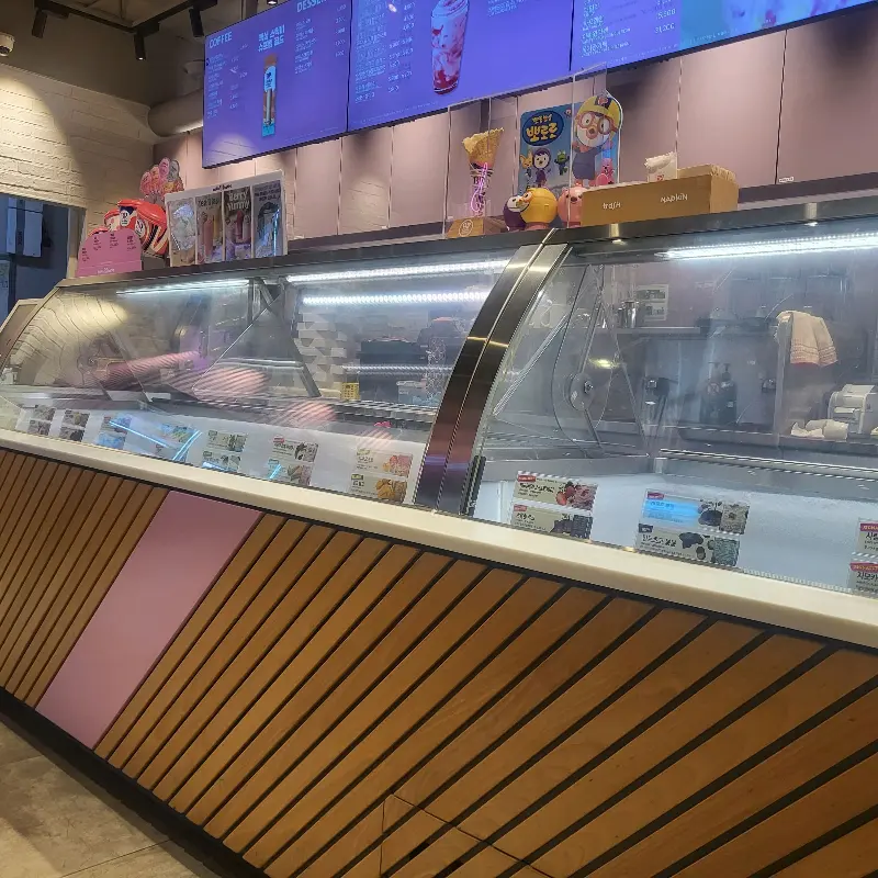 베스킨라빈스 매장 전경
