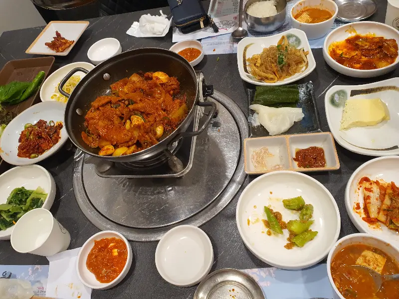 깔끔하고 맛있는 음식