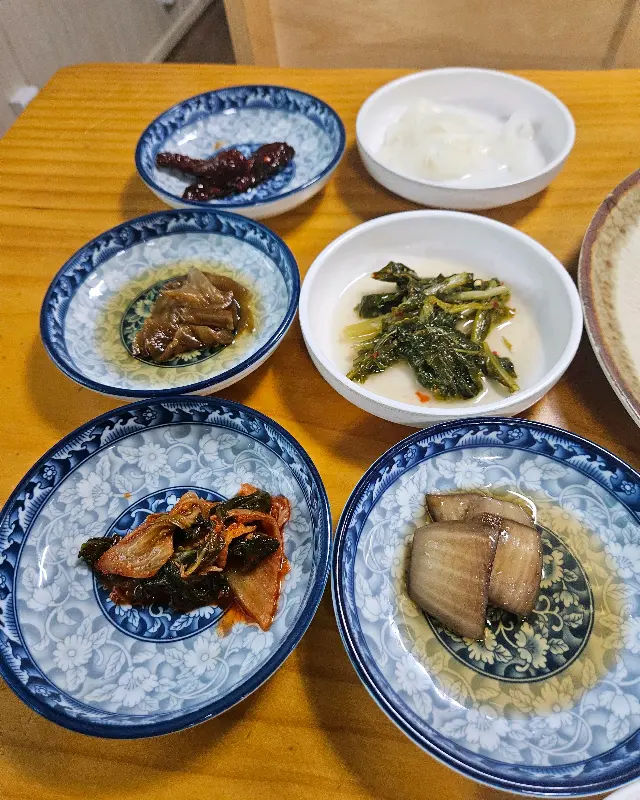 정갈한 밑반찬