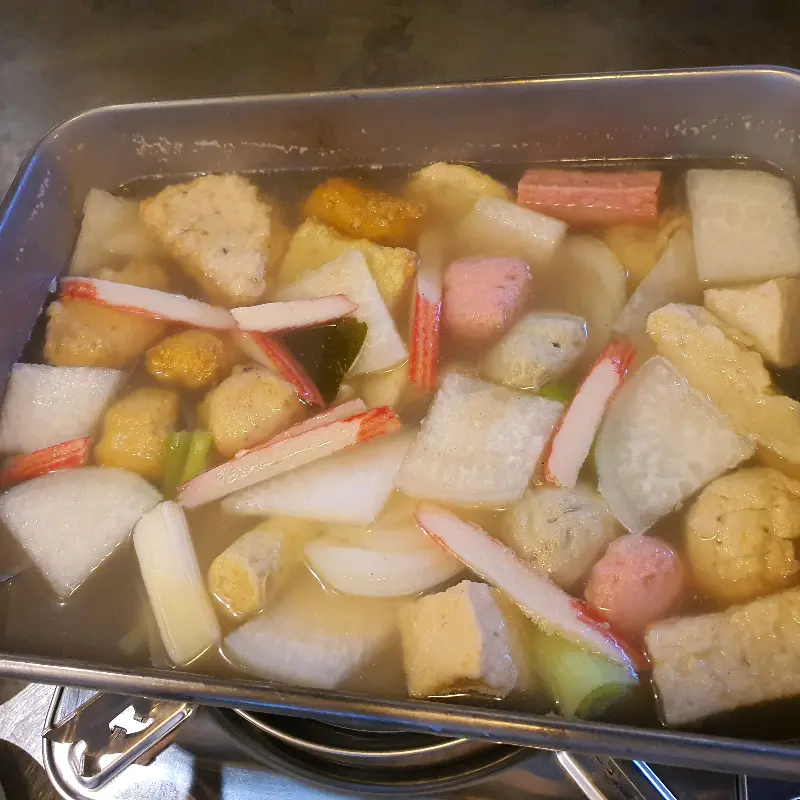 뜨끈한 국물이 일품인 김치찌개