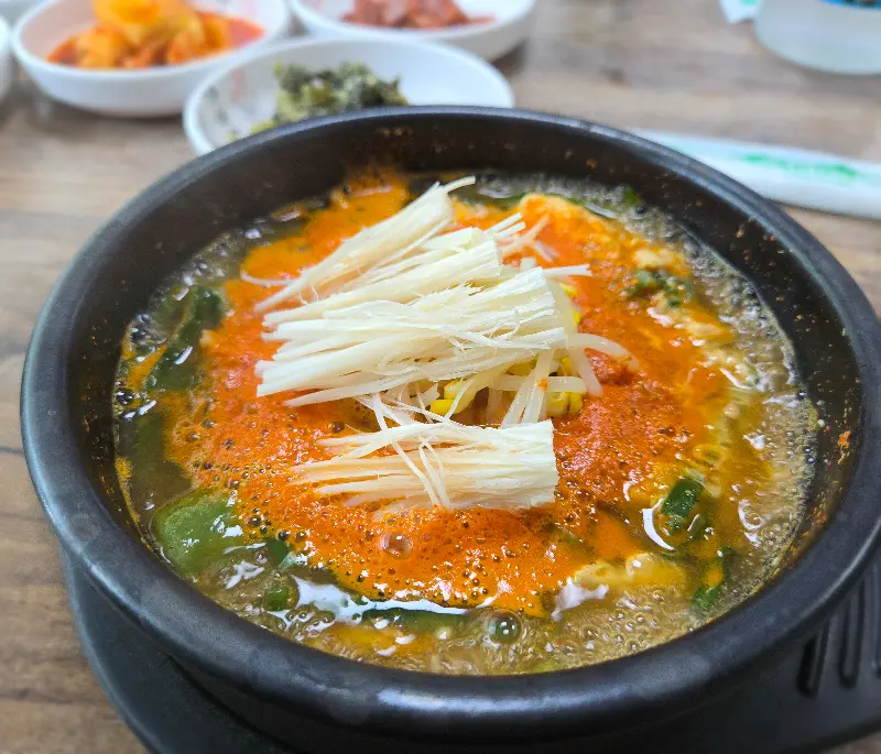 매콤한 섭국의 비주얼