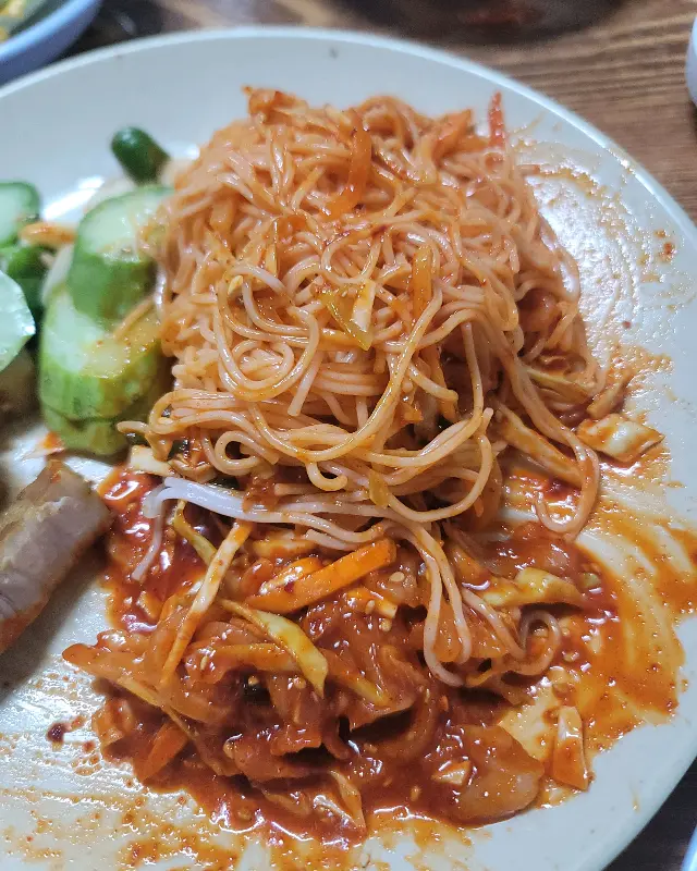 물레방아 한치소면