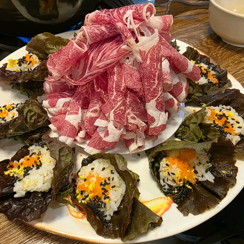 상추쌈과 소고기의 조화