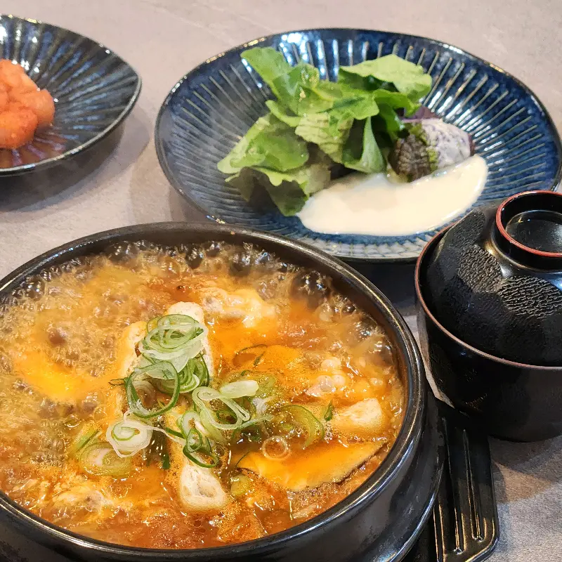 김치나베와 샐러드