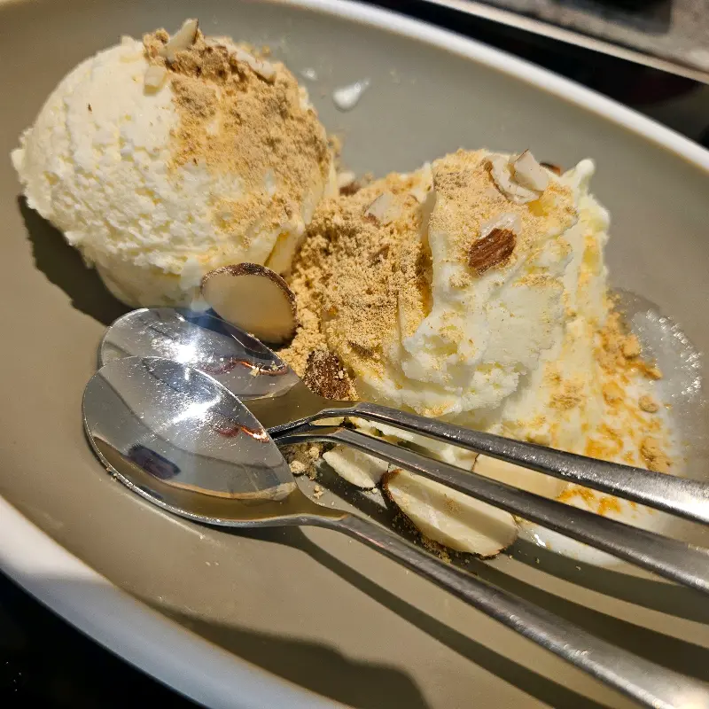 김치와 함께 구워먹는 삼겹살