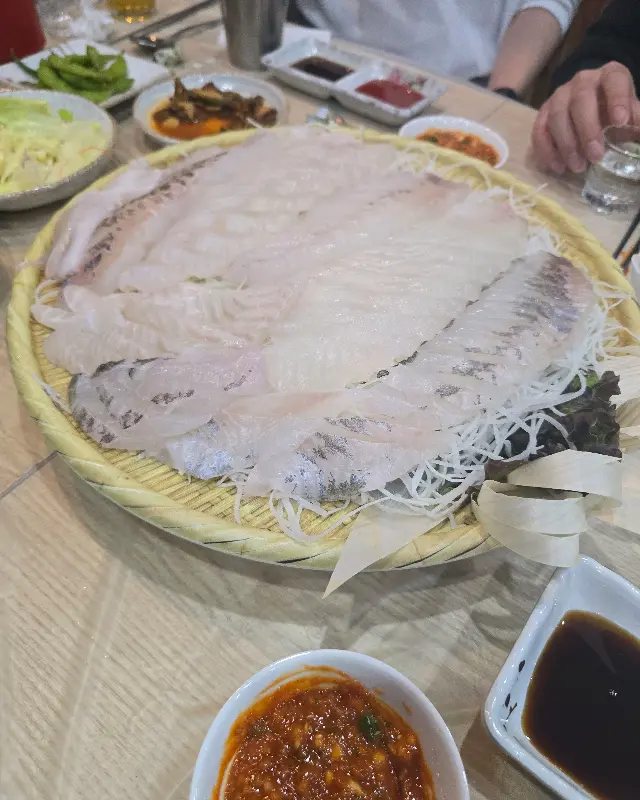 싱싱한 회 한 상