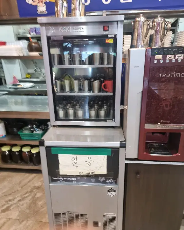 국밥집에서 만난 신기한 로봇 서빙