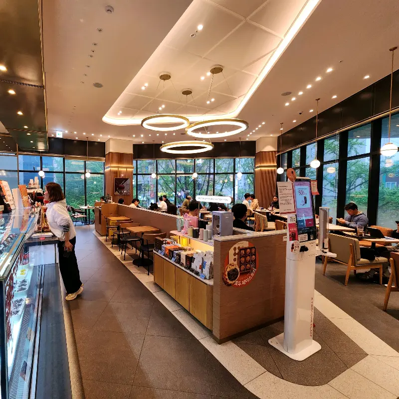 투썸플레이스의 다양한 음료 메뉴