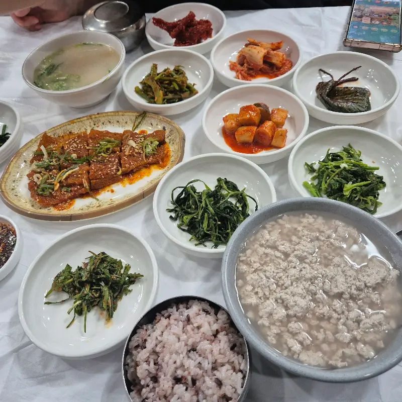 황태구이 정식 한상차림