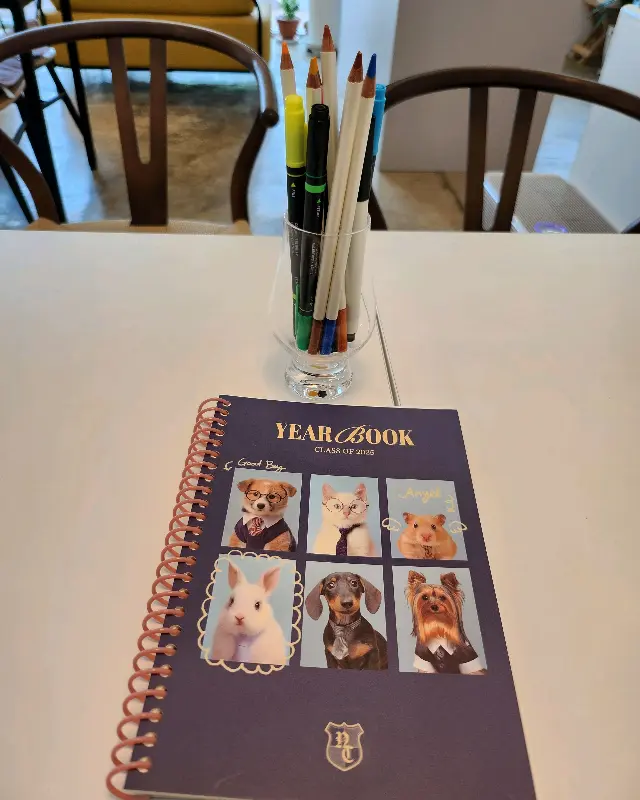 카페 내부 장식