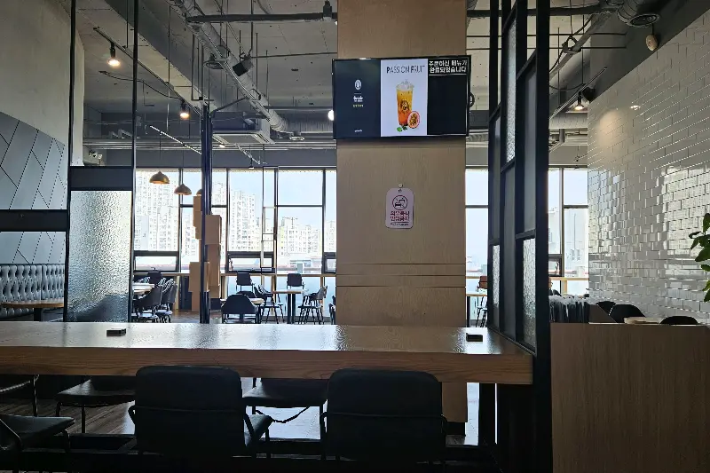 편안한 분위기의 그라찌에 내부