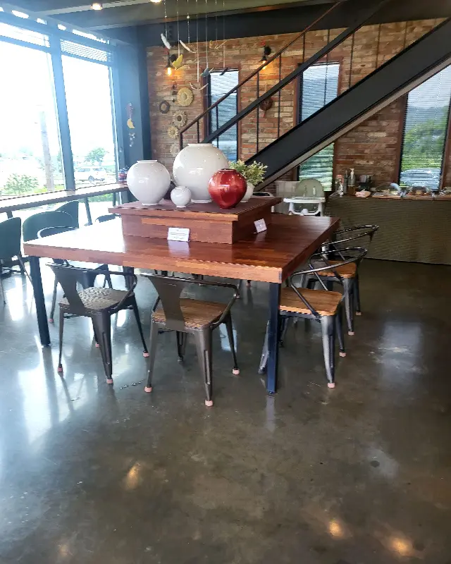 카페 내부 테이블