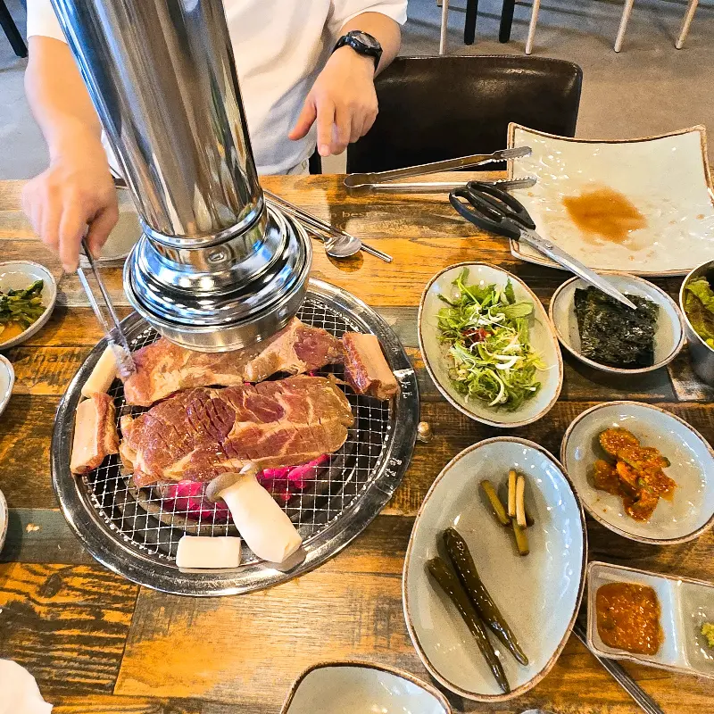 잘 구워진 돼지갈비