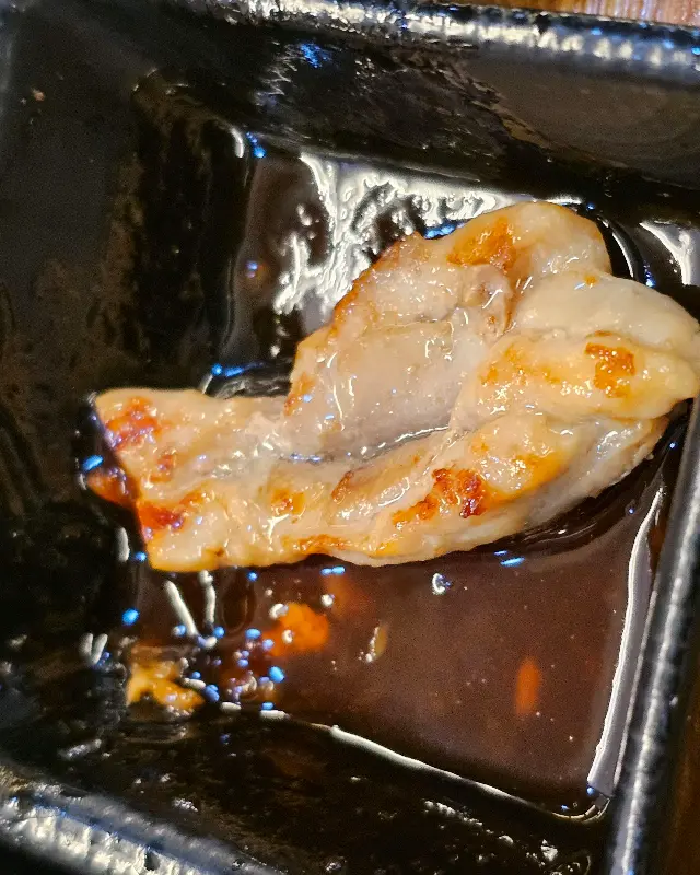 양념이 잘 배어 있는 고기