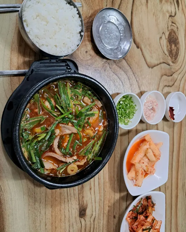소국밥과 반찬