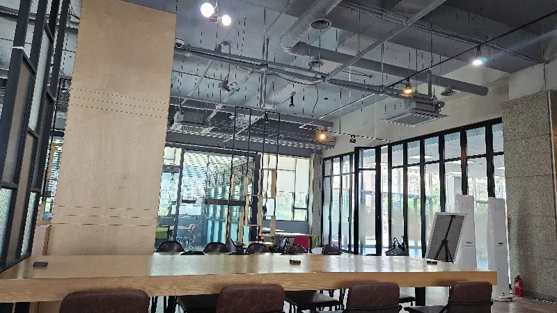 그라찌에 내부 인테리어