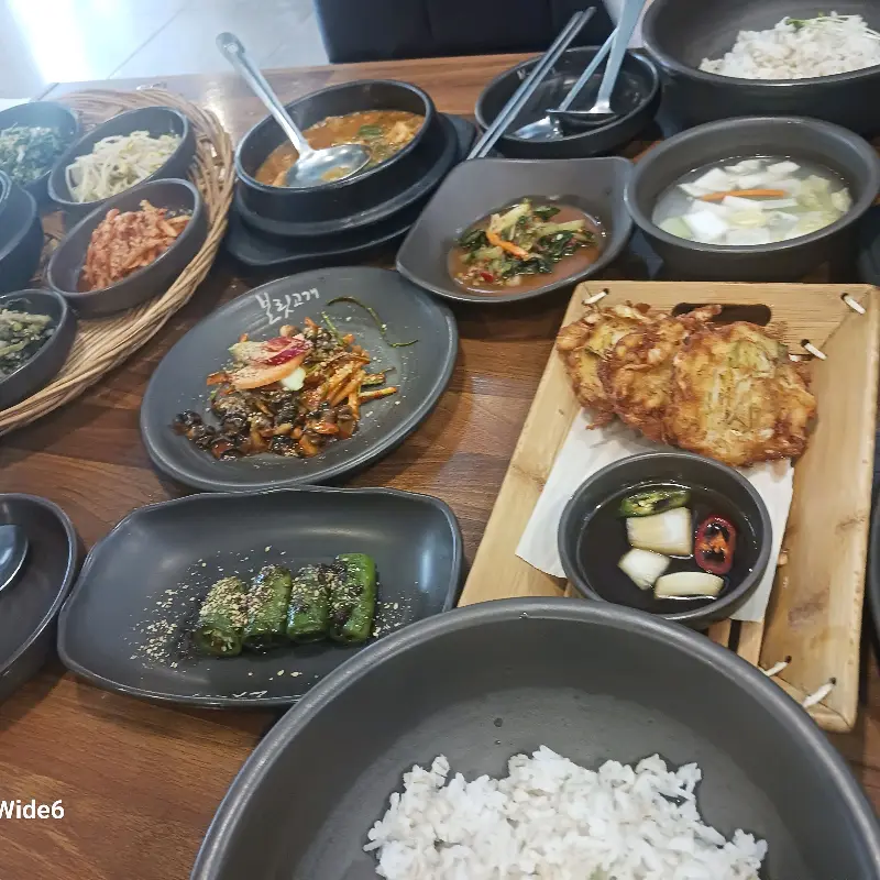 푸짐한 한 상 차림, 보기만 해도 배부르다