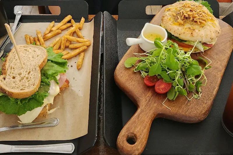 푸짐한 브런치 메뉴