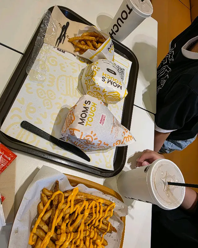 맘스터치 메뉴 전체샷