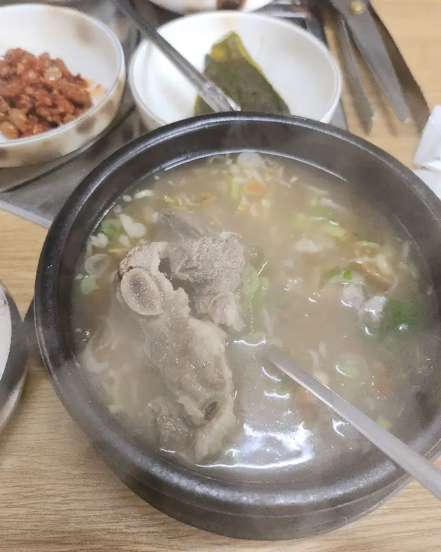 갈비탕의 모습
