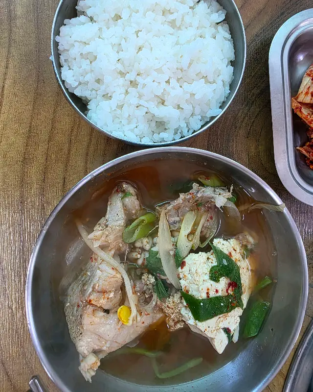 밥과 함께 먹는 동태탕