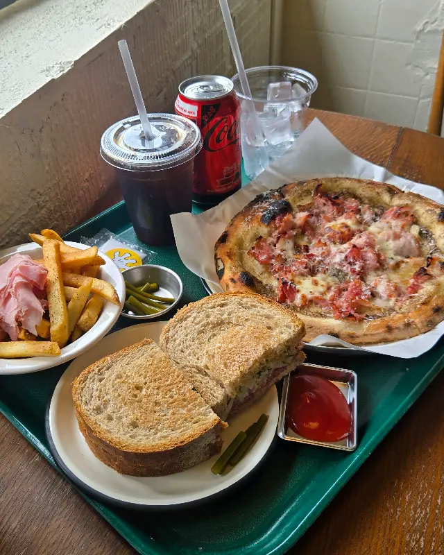 빈티지한 분위기의 고트델리