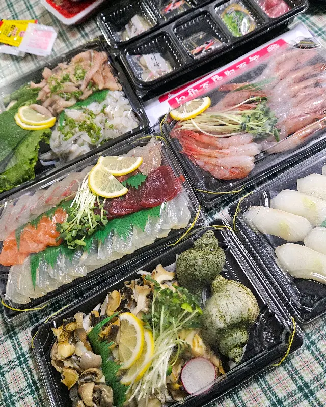 다양한 해산물 포장