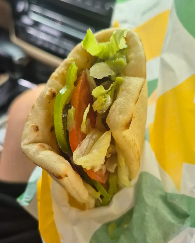 플랫 브레드 샌드위치