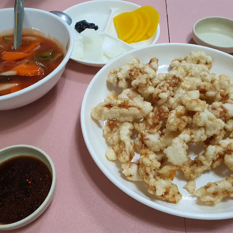 탕수육과 곁들임