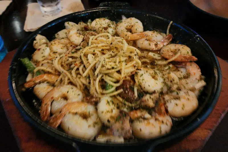 새우가 듬뿍 들어간 파스타