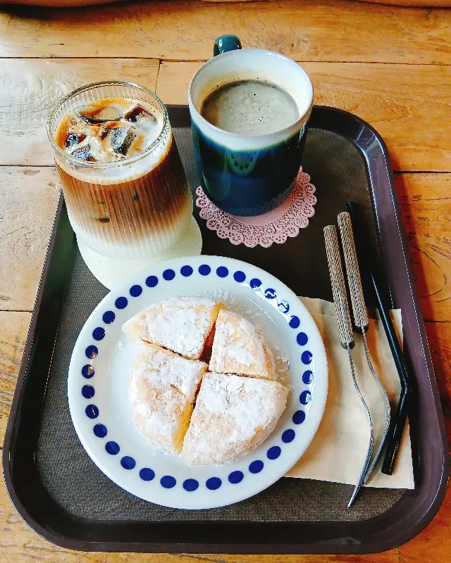 아메리카노와 마카롱