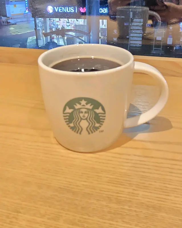 따뜻한 아메리카노