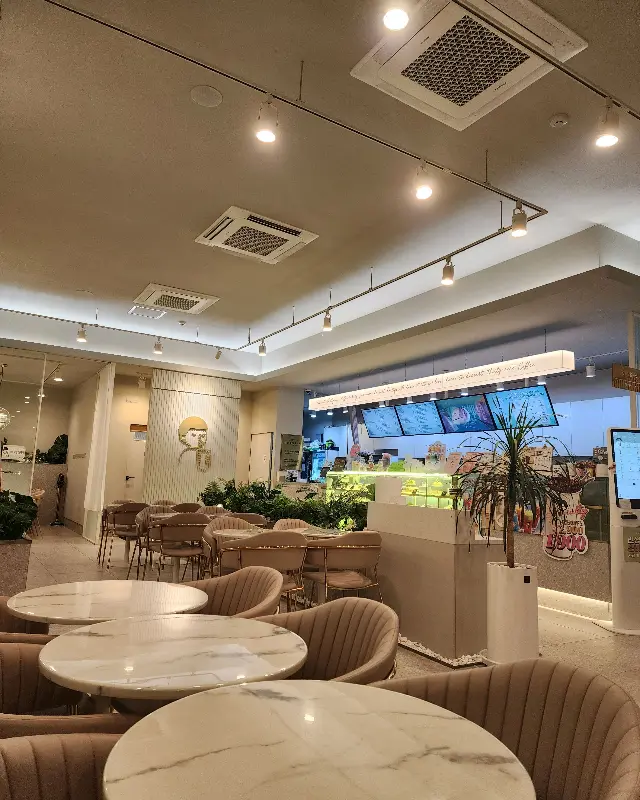 디저트39 내부 전경