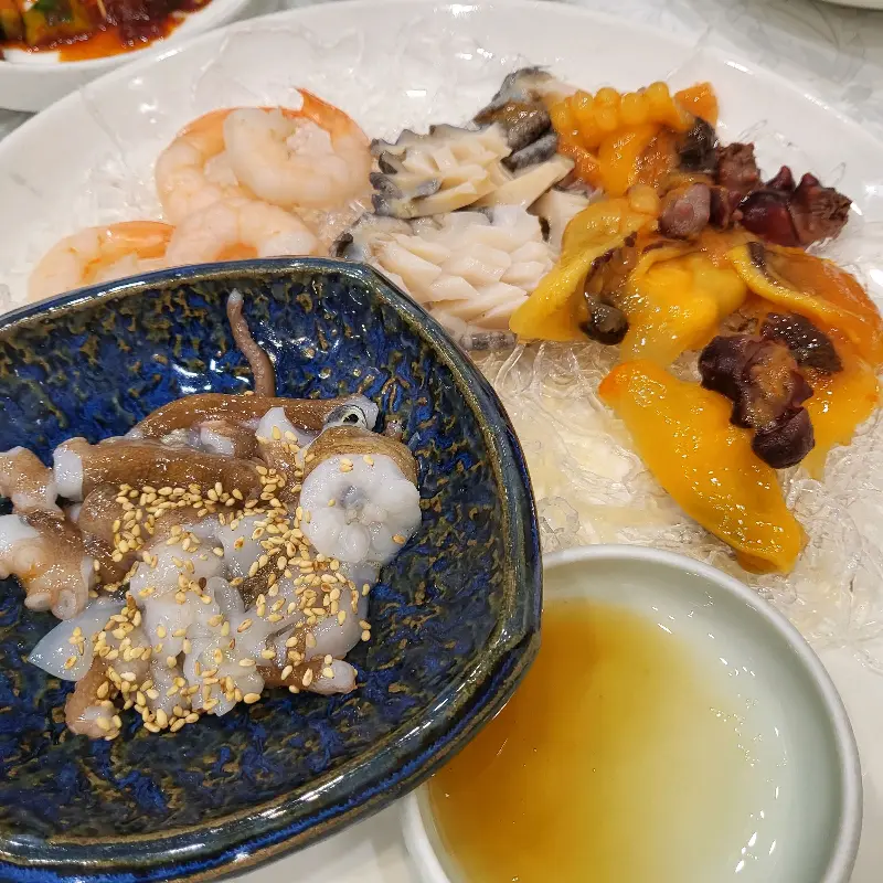 신선함이 느껴지는 해산물 모듬