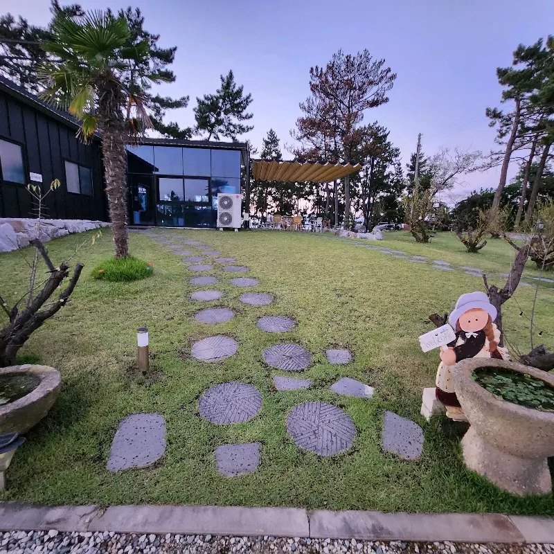 해변으로 가는 길