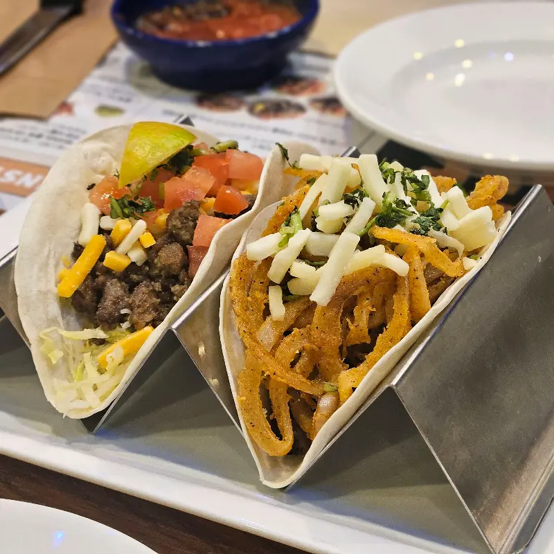 다채로운 색감의 타코