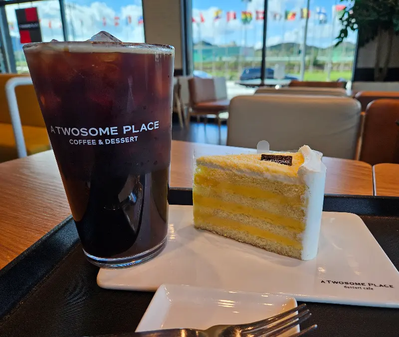 아메리카노와 티라미수