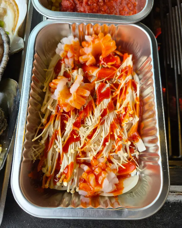 매콤달콤한 양념이 더해진 에피타이저