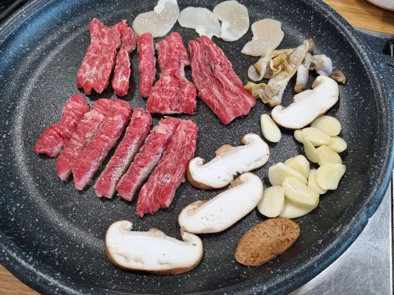 불판 위의 삼합